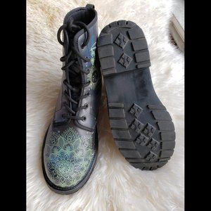 Mandala Combat Boots faux-leather